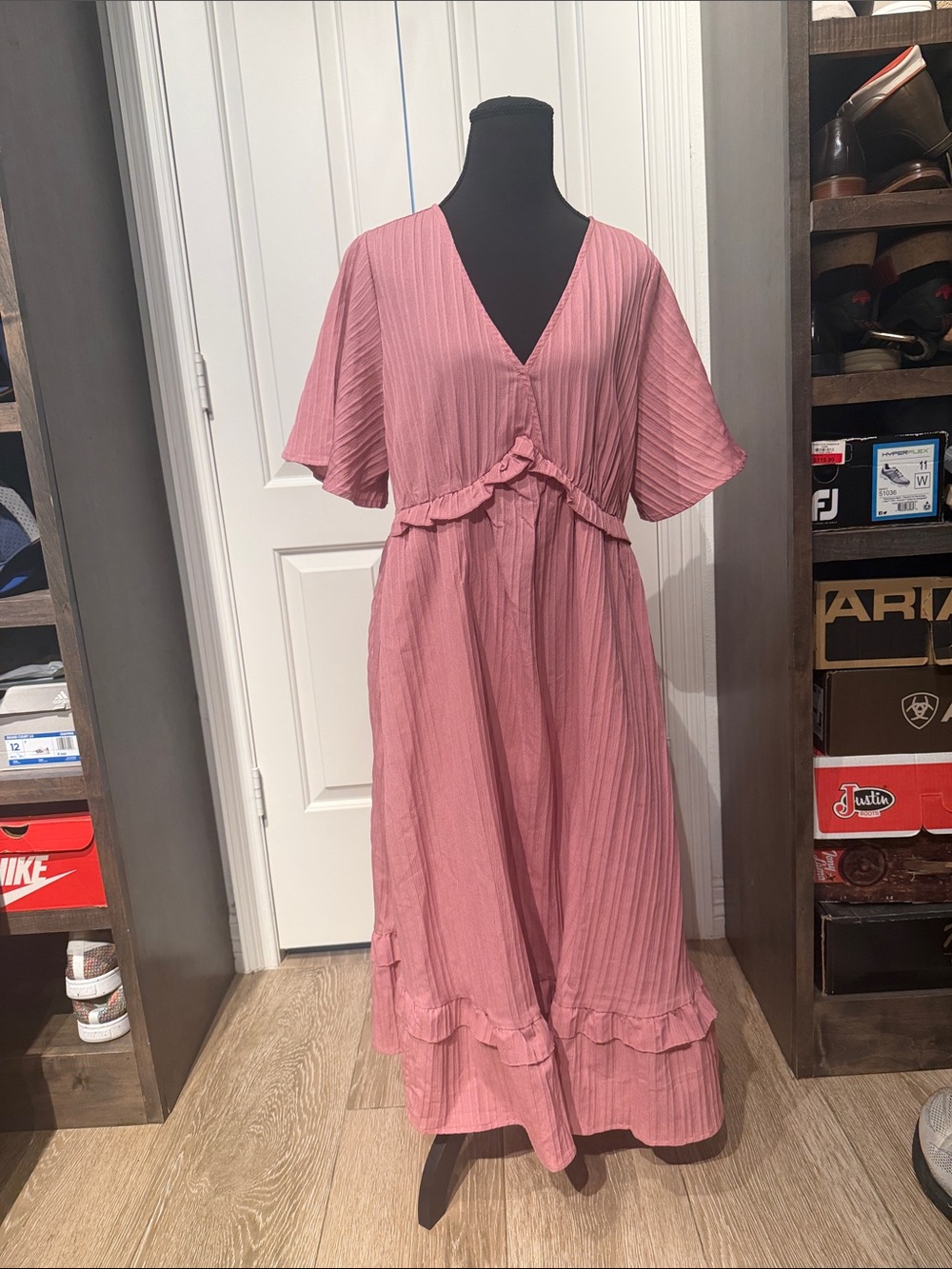 BloomChic Dusty Pink V-Neck Midi Dress with Ruffle Trim (A)